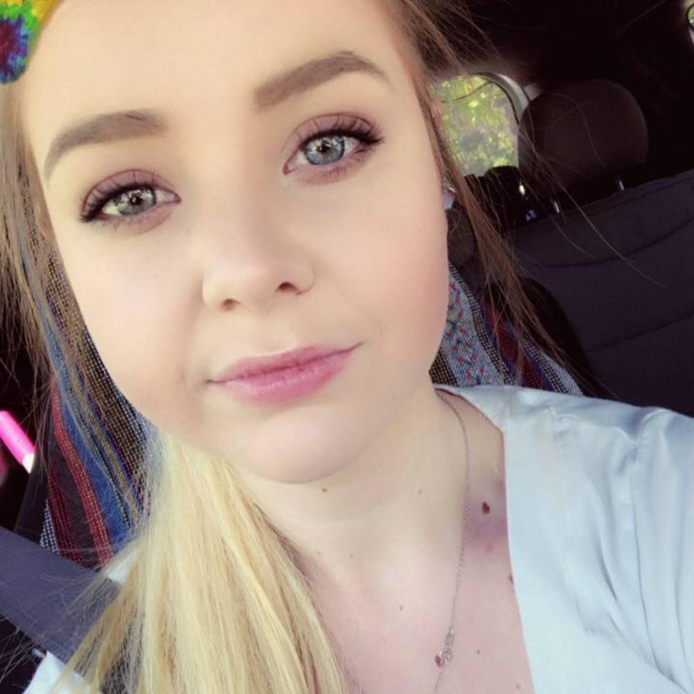 Meet your Posher, Melissa